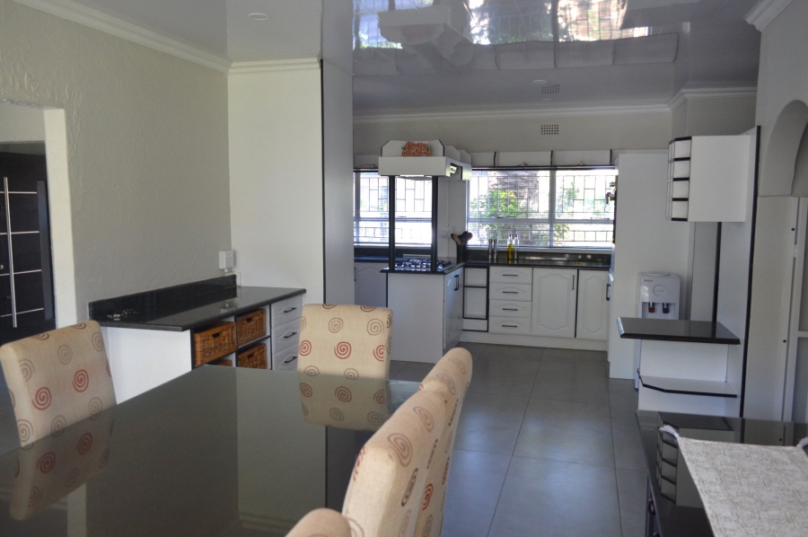 4 Bedroom Property for Sale in Flamwood North West